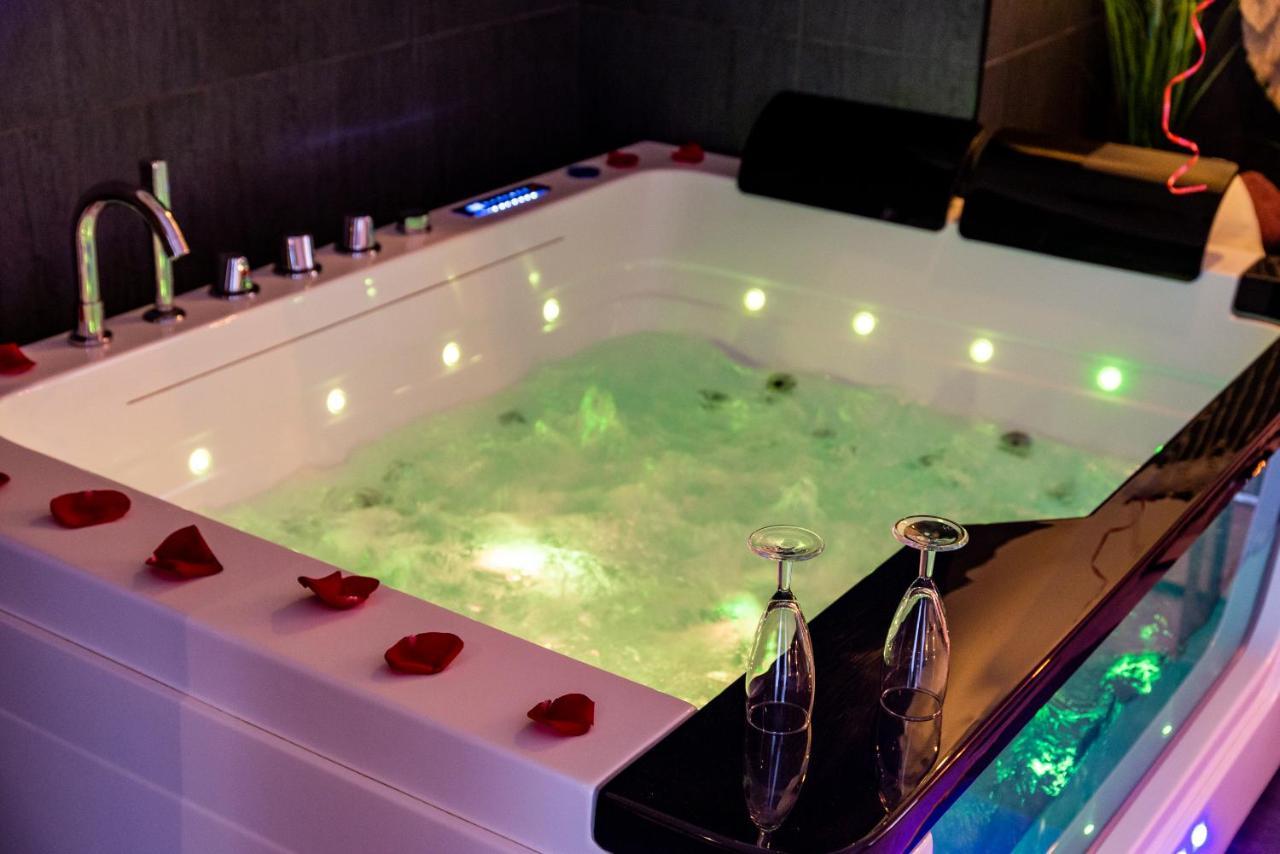 Suite And Spa 21 디종 외부 사진
